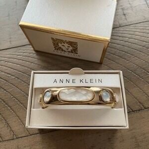 Anne Klein Gold Tone Mother of Pearl Hinged Cuff Bracelet White Oval Stone Box‎